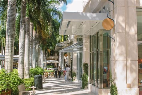 shopping streets in miami